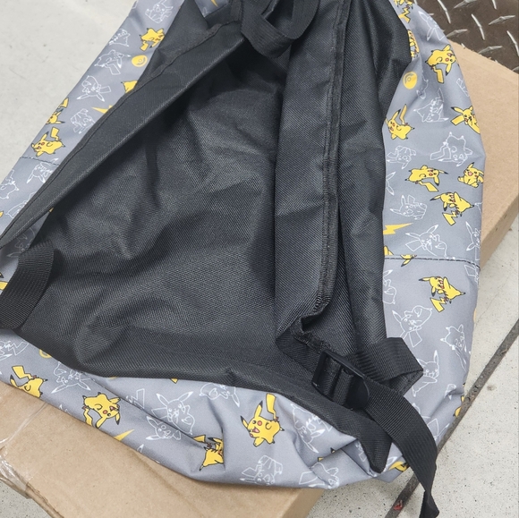Pikachu Pokémon Backpack - Picture 3 of 3